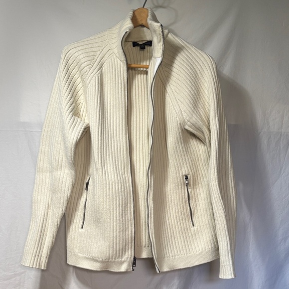 Banana Republic Off-White Ribbed Sweater - Picture 1 of 5